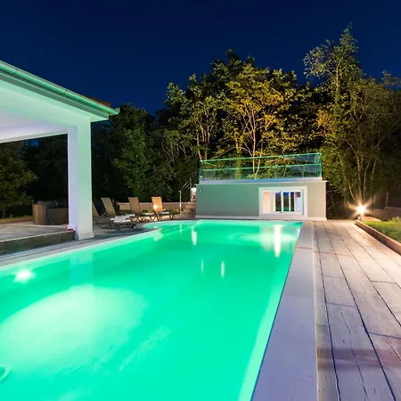 Inka, An Exquisitely Crafted Boasting A Private Pool Santalezi